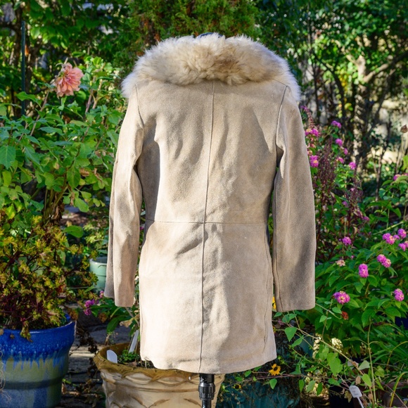 Gilbert’s Vintage Dyed Lamb trimmed long-sleeve Blonde leather coat - Picture 3 of 5